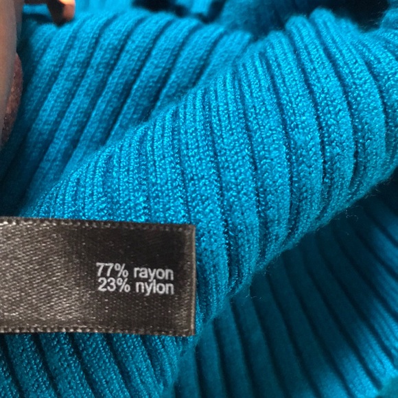 The Limited | Ribbed Crew Neck Sweater Top - Picture 7 of 7